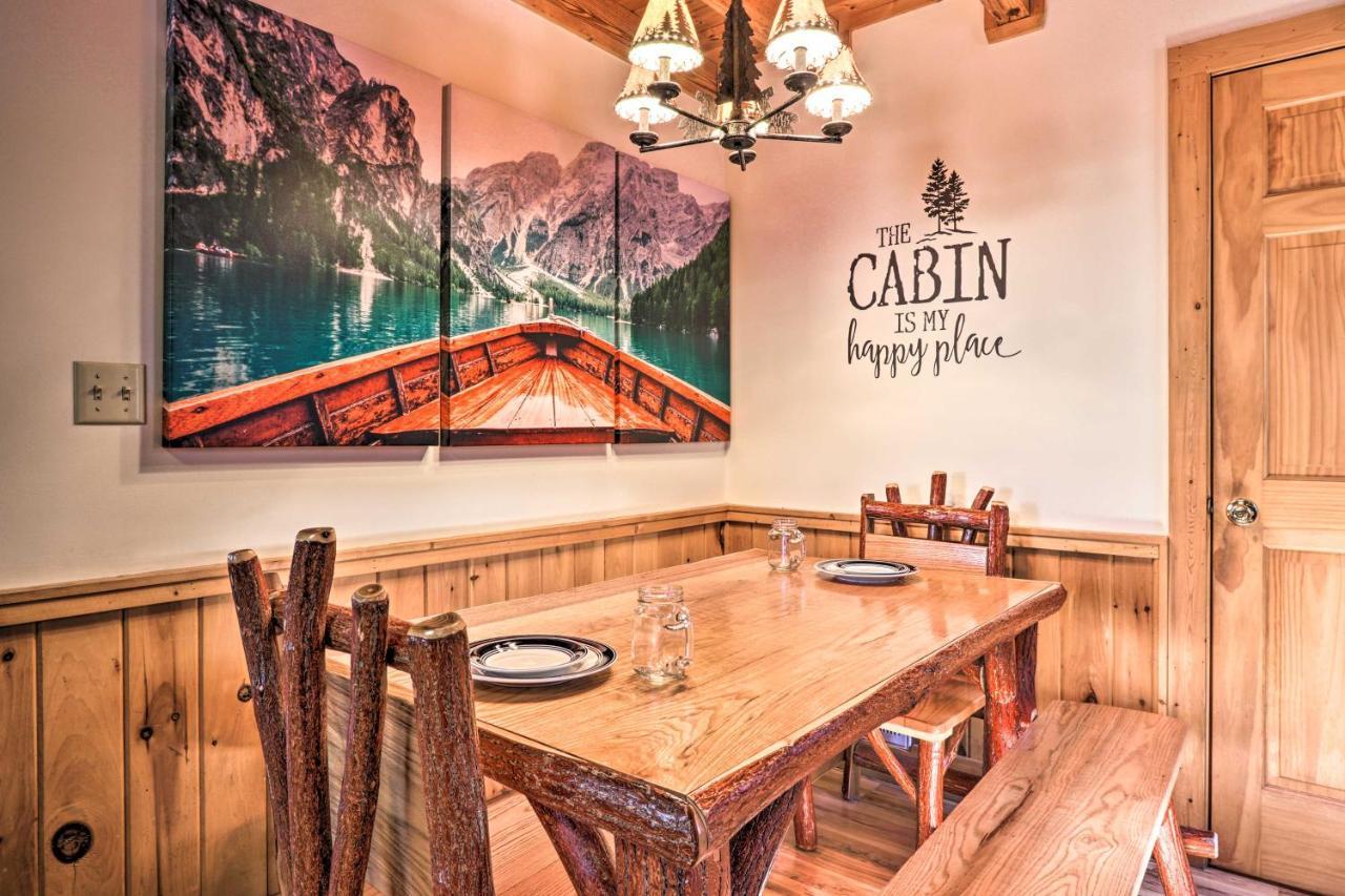Cozy Cabin With Hot Tub In The Heart Of Pigeon Forge Villa Exterior photo