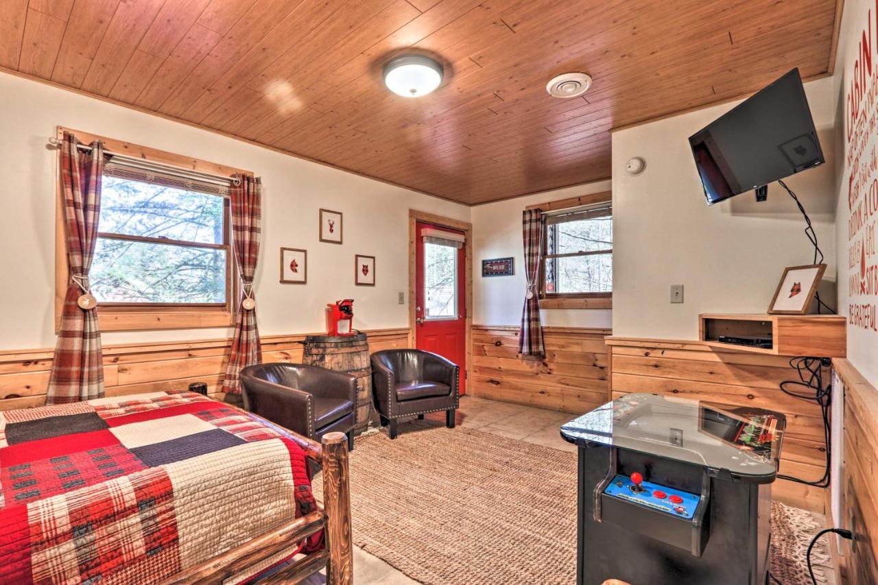 Cozy Cabin With Hot Tub In The Heart Of Pigeon Forge Villa Exterior photo