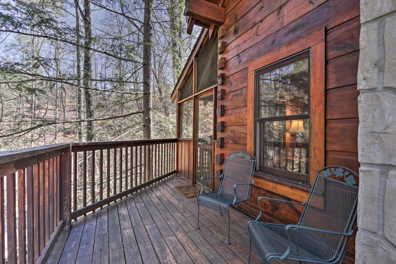 Cozy Cabin With Hot Tub In The Heart Of Pigeon Forge Villa Exterior photo